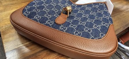 Gucci Jackie 1961 Mini – GG Denim mit braunen Lederdetails